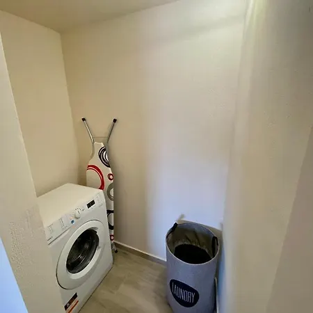 Georginas In Center Apartment
